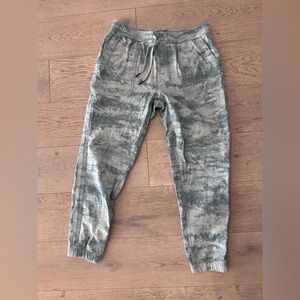 Athleta joggers- never worn